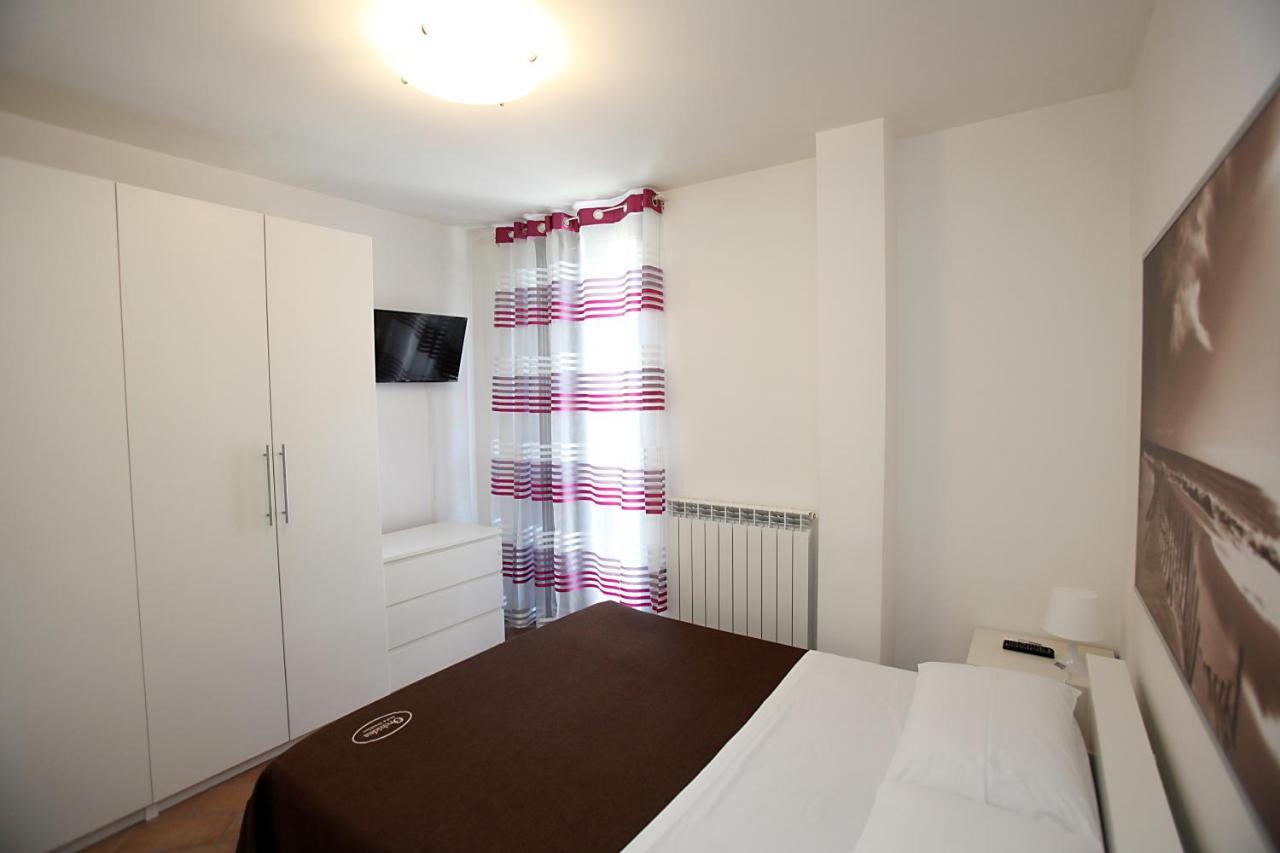 Orchidea Rooms & Suites Civitanova Marche Exterior foto